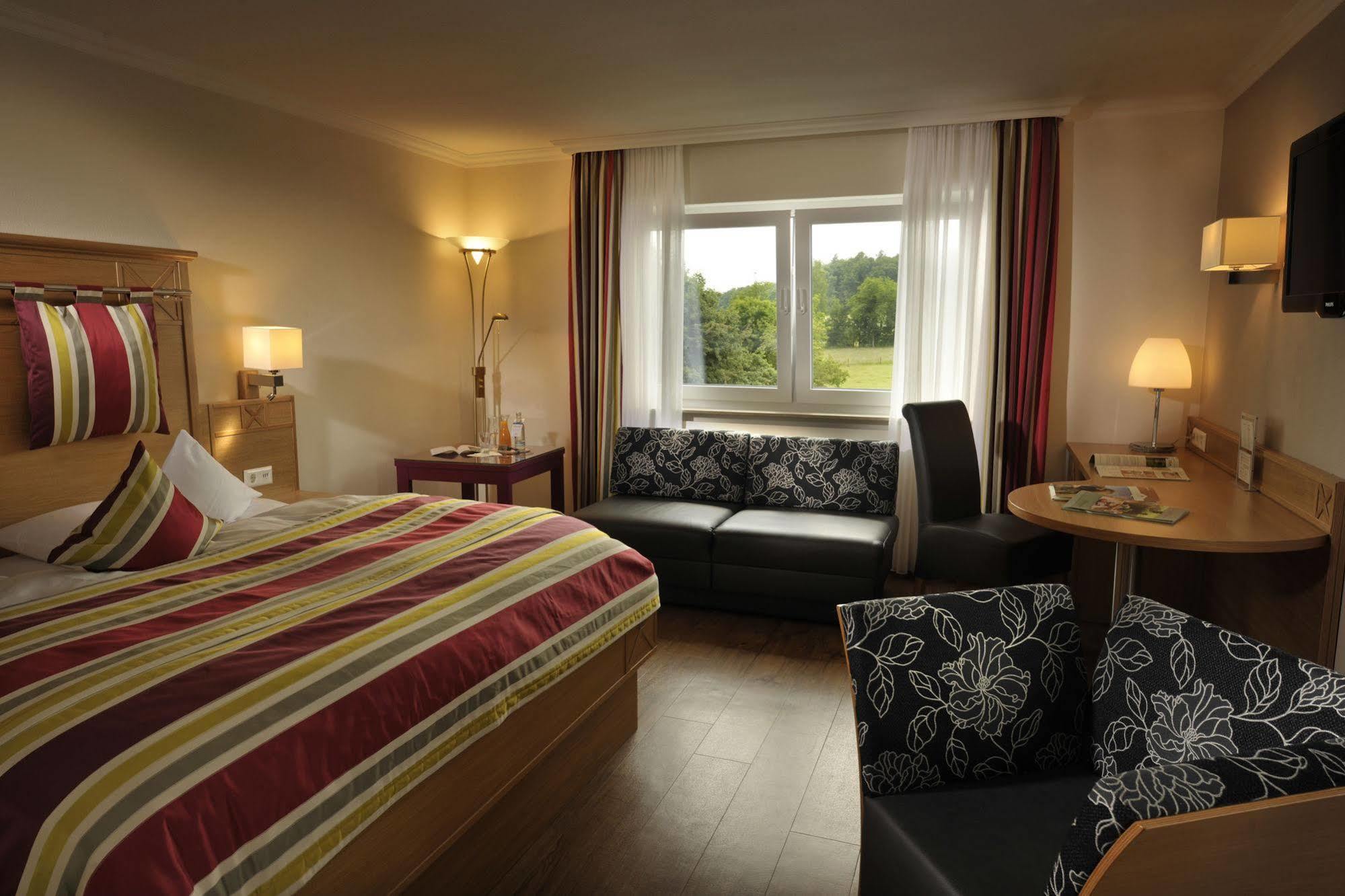 Landidyll Hotel Restaurant Birkenhof Klosterkumbd Экстерьер фото