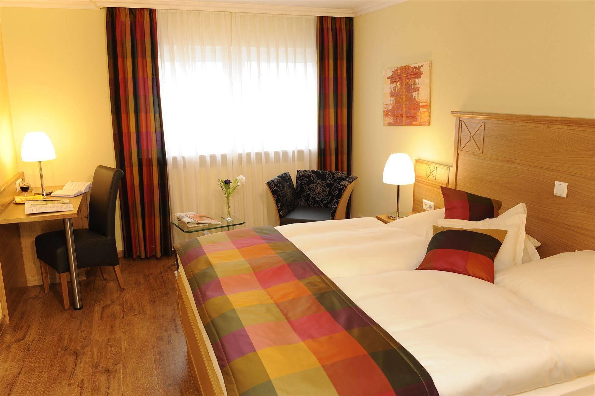 Landidyll Hotel Restaurant Birkenhof Klosterkumbd Экстерьер фото